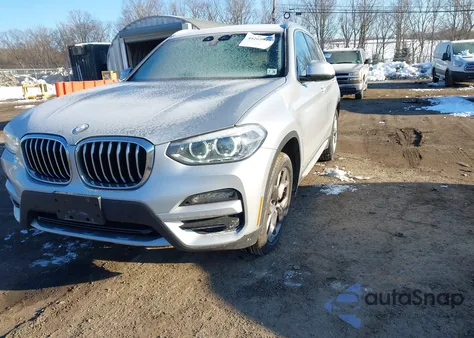 2021 BMW X3 xDrive30I z USA, uszkodzony, nr VIN 5UXTY5C07M9H77454